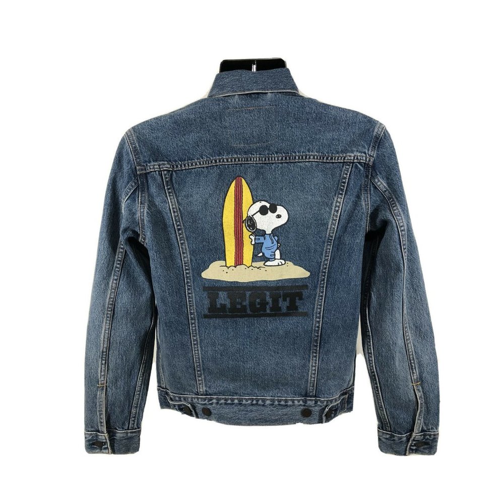 Men  Levi's x Peanuts Snoopy Trucker Denim Jeans